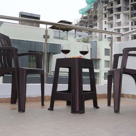 פונה Emerald Vista Luxury Suites מראה חיצוני תמונה