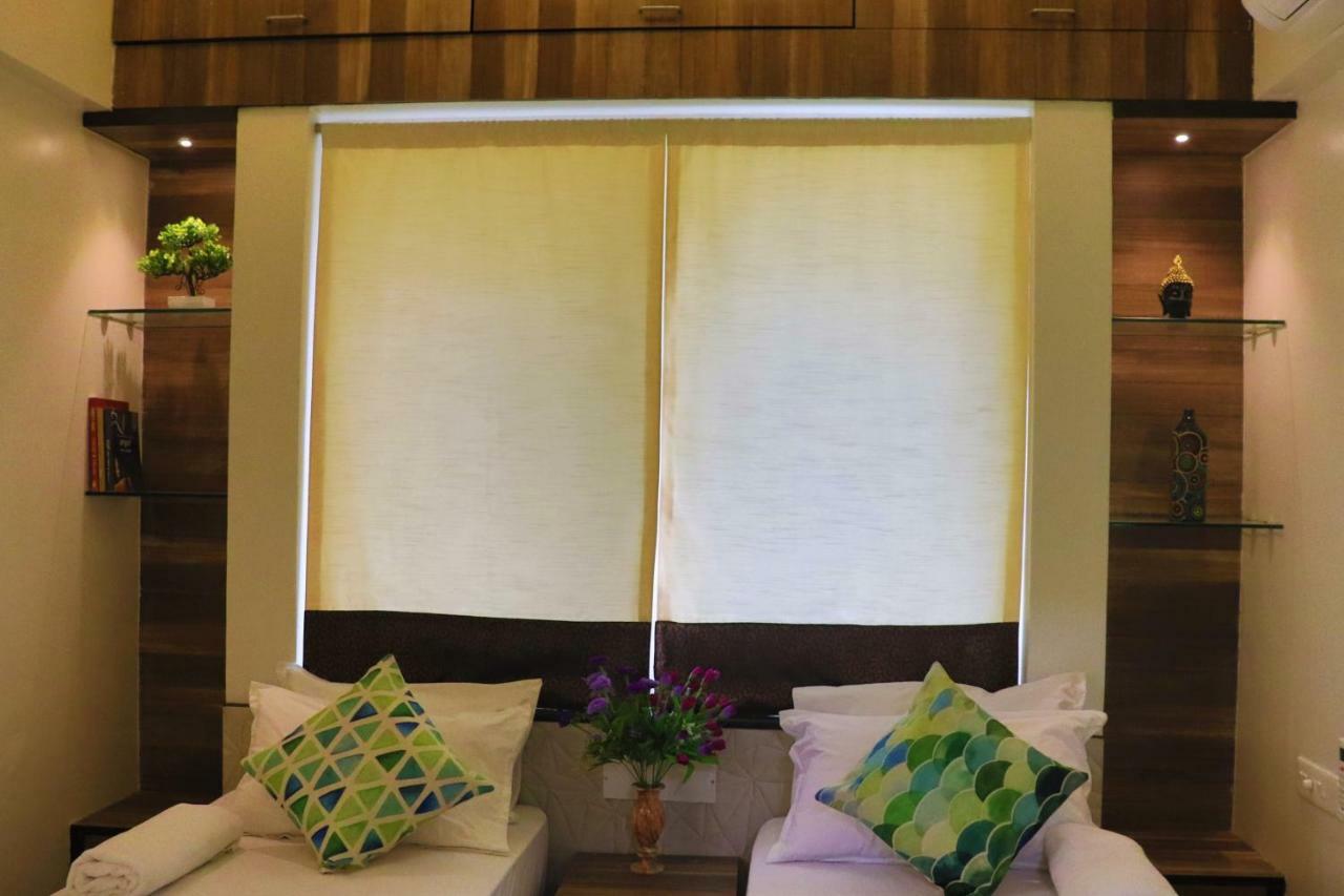 פונה Emerald Vista Luxury Suites מראה חיצוני תמונה