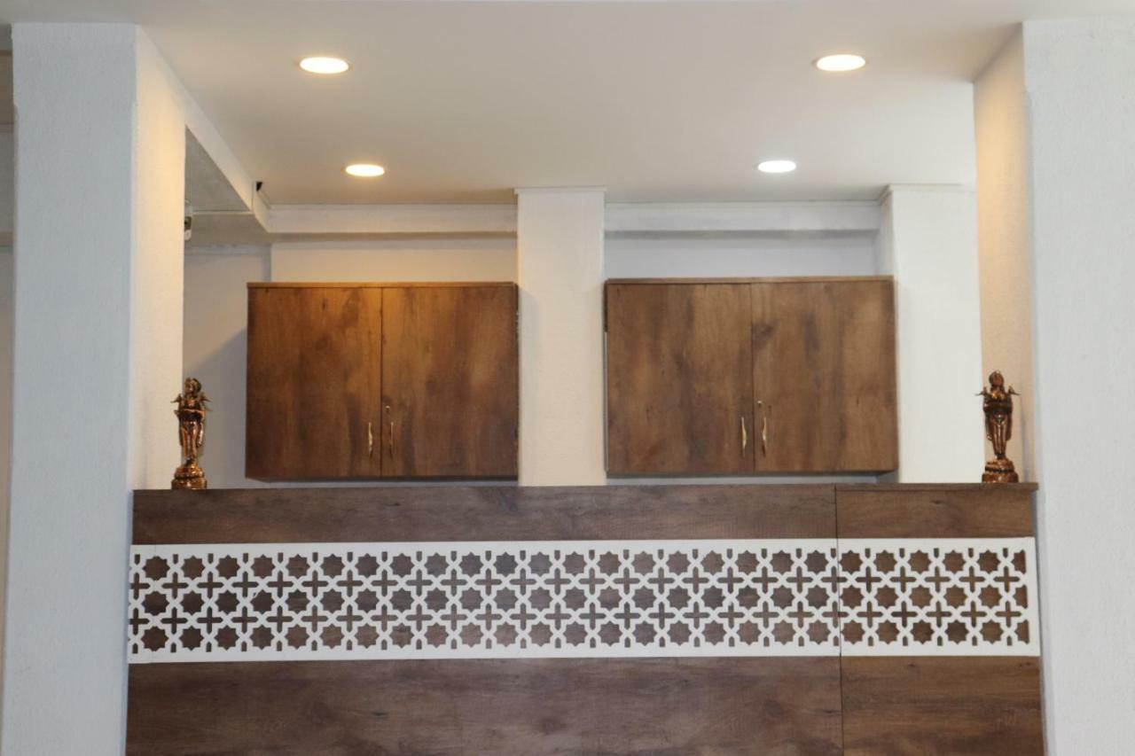 פונה Emerald Vista Luxury Suites מראה חיצוני תמונה