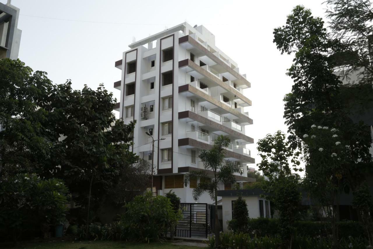 פונה Emerald Vista Luxury Suites מראה חיצוני תמונה