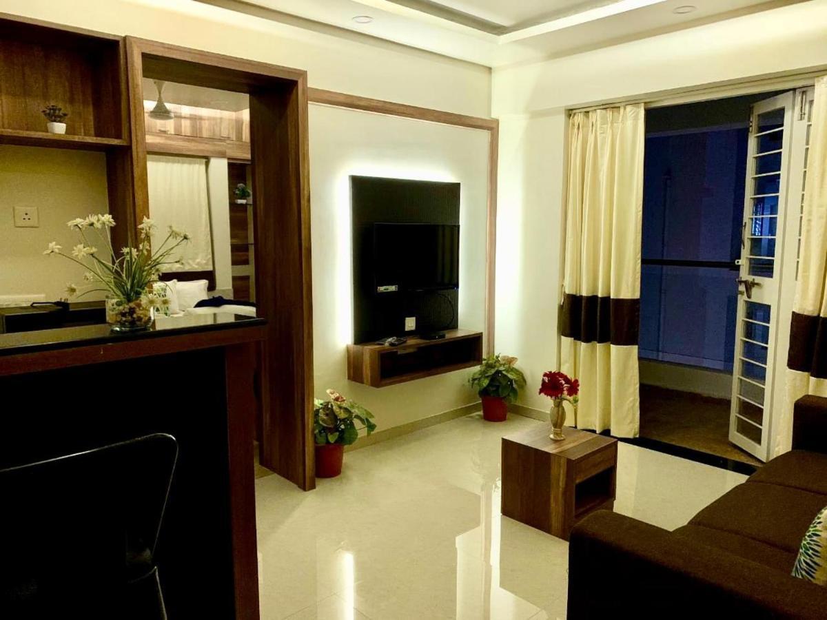 פונה Emerald Vista Luxury Suites מראה חיצוני תמונה